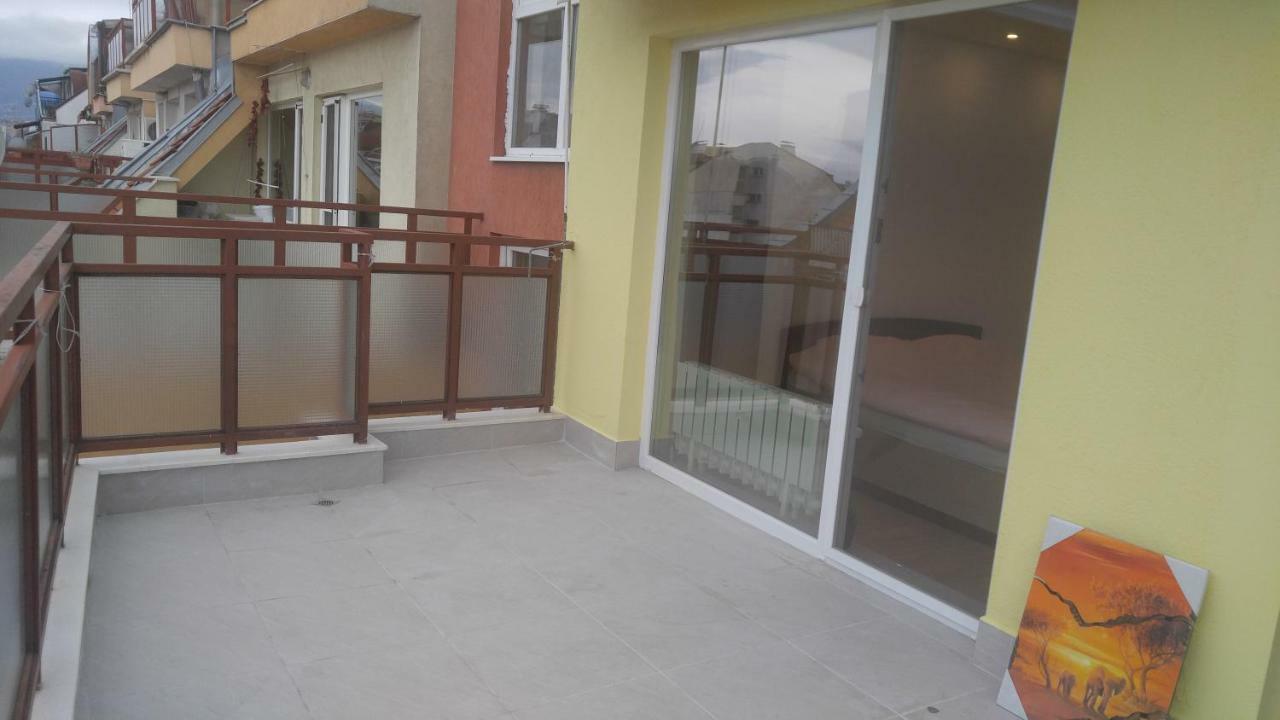Modern Apartment Sofia Center Kültér fotó